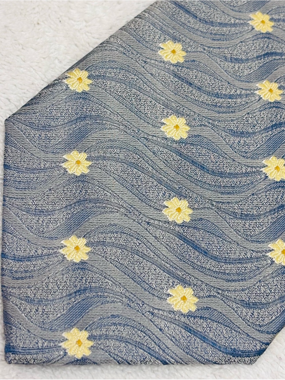Brand New Stylish Tie By Walbusch - 3 3/4 Inches Wide